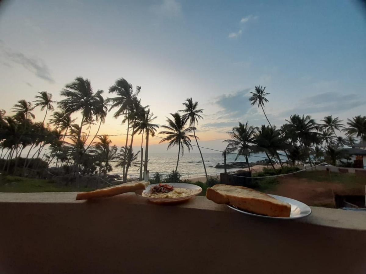 Dinuli Home Stay Ahungalla Buitenkant foto