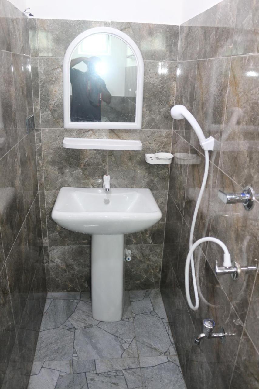 Dinuli Home Stay Ahungalla Buitenkant foto