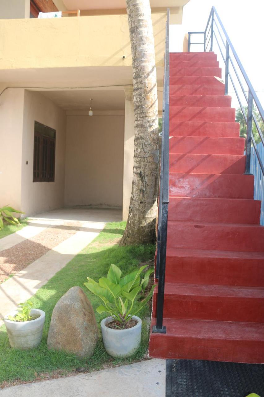 Dinuli Home Stay Ahungalla Buitenkant foto