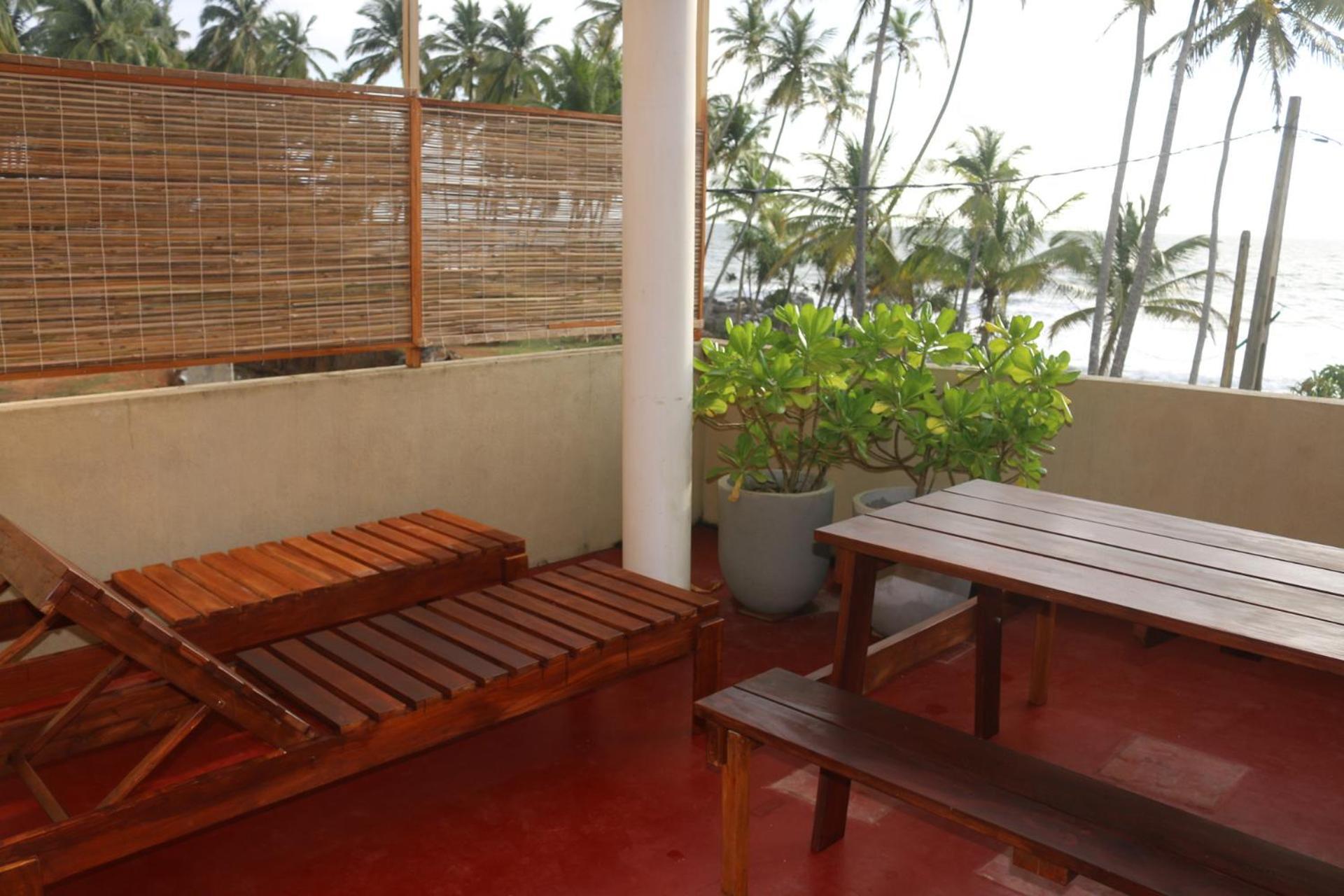 Dinuli Home Stay Ahungalla Buitenkant foto